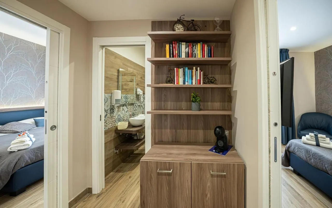 Famalu Apartments Naples Bed & Breakfast