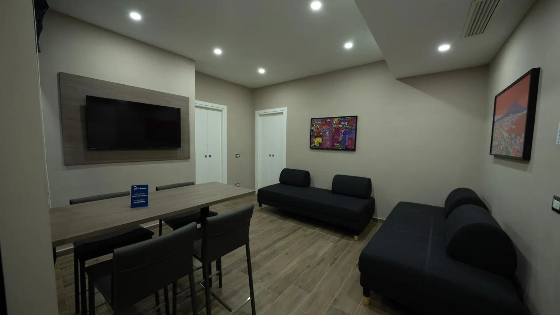 Bed & Breakfast Famalu Apartments Naples