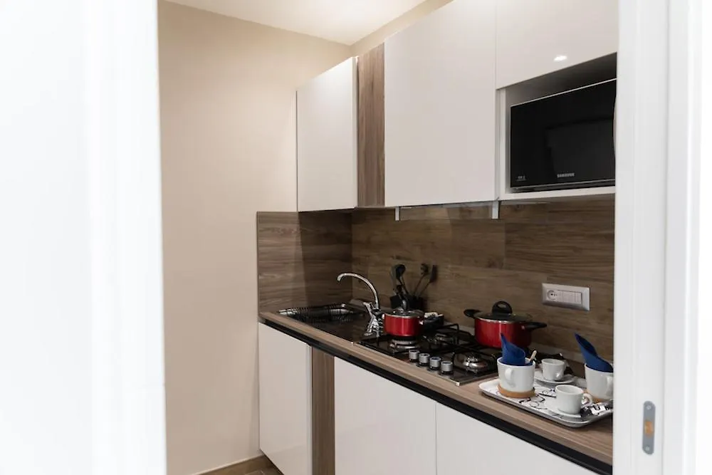 Famalu Apartments Naples Italy