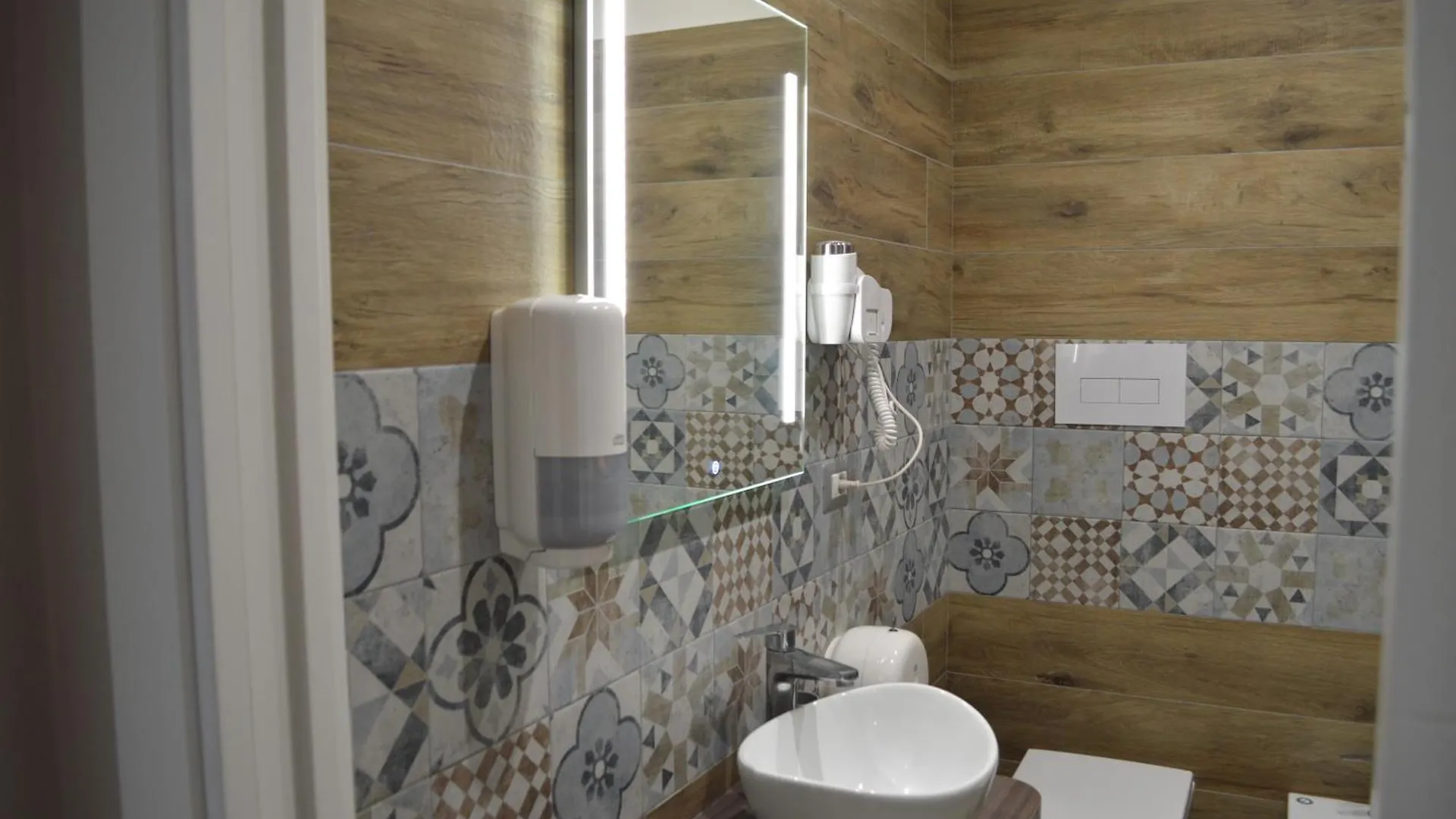 Famalu Apartments Naples Bed & Breakfast