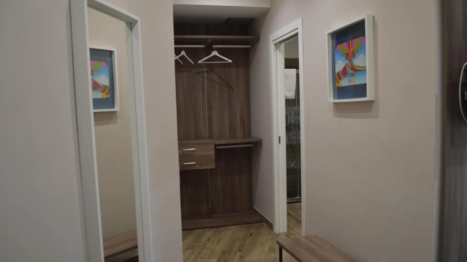 Bed & Breakfast Famalu Apartments Naples