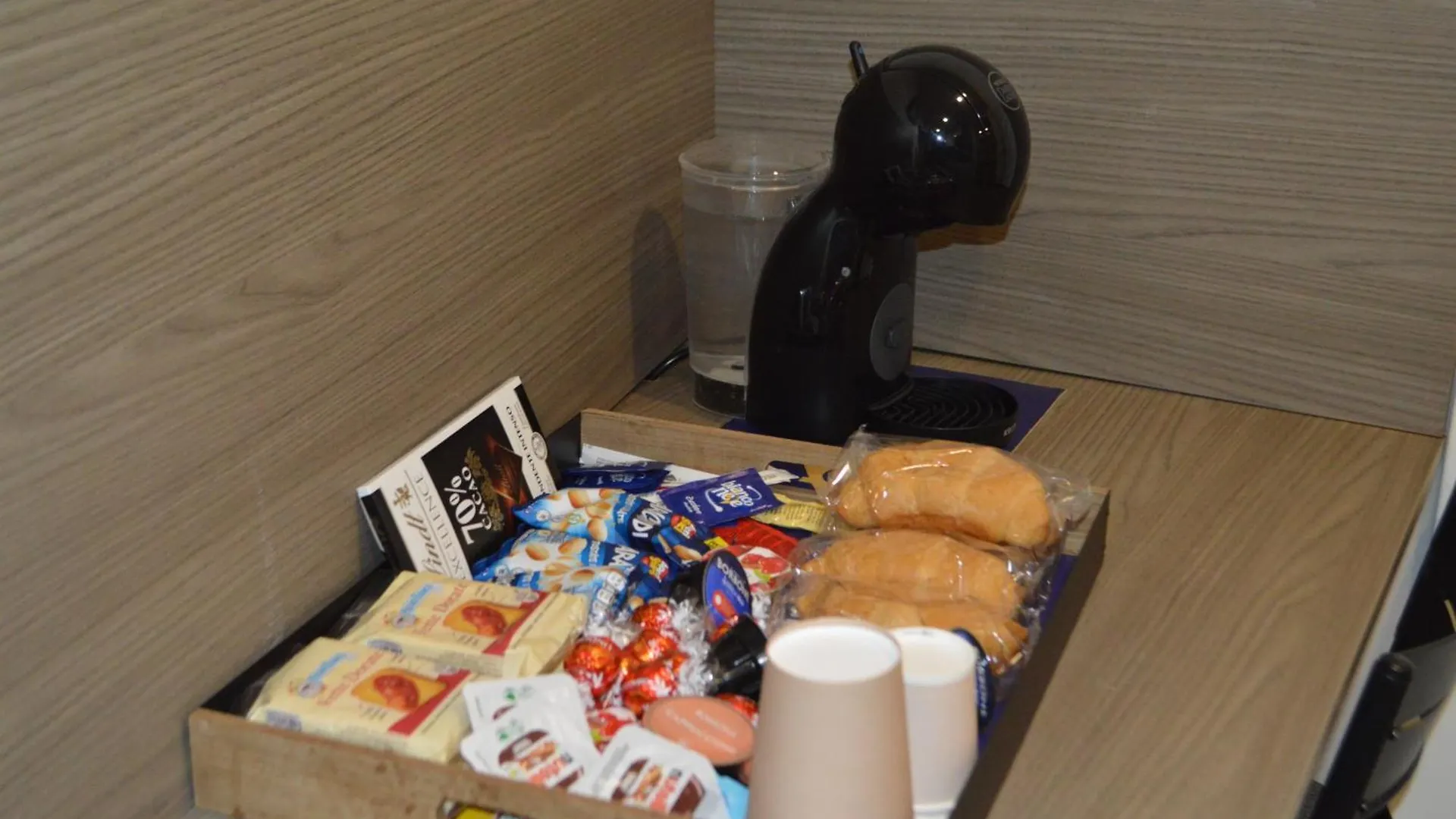 Bed & Breakfast Famalu Apartments Naples