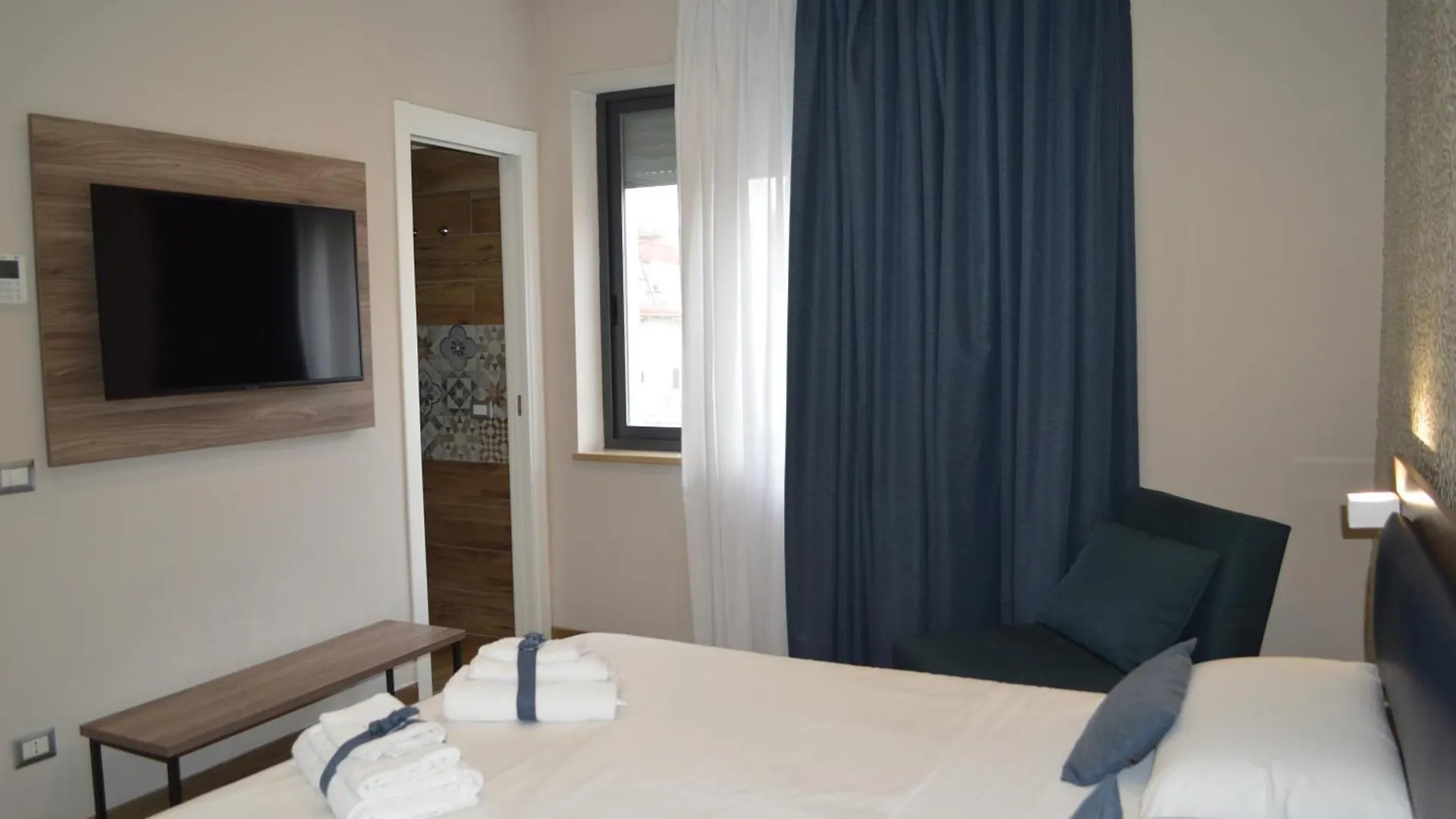 Famalu Apartments Nápoles